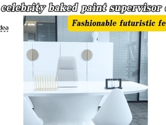 टीवी सेलिब्रिटी बेक्ड पेंट पर्यवेक्षक डेस्क