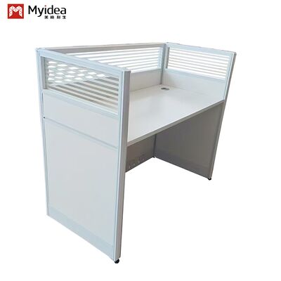 Modern Wooden Staff Desks with Glass Screens for Office Workstations manufacture आधुनिक लकड़ी के स्टाफ डेस्क के साथ ग्लास स्क्रीन